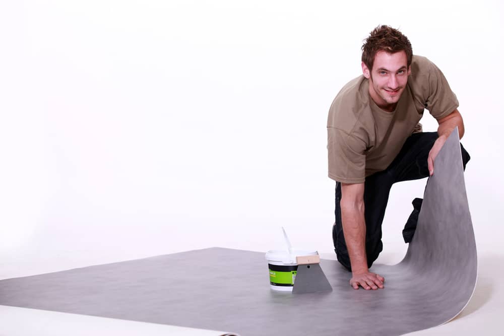 Linoleum modular kleben – so gelingt es auch Einsteigern